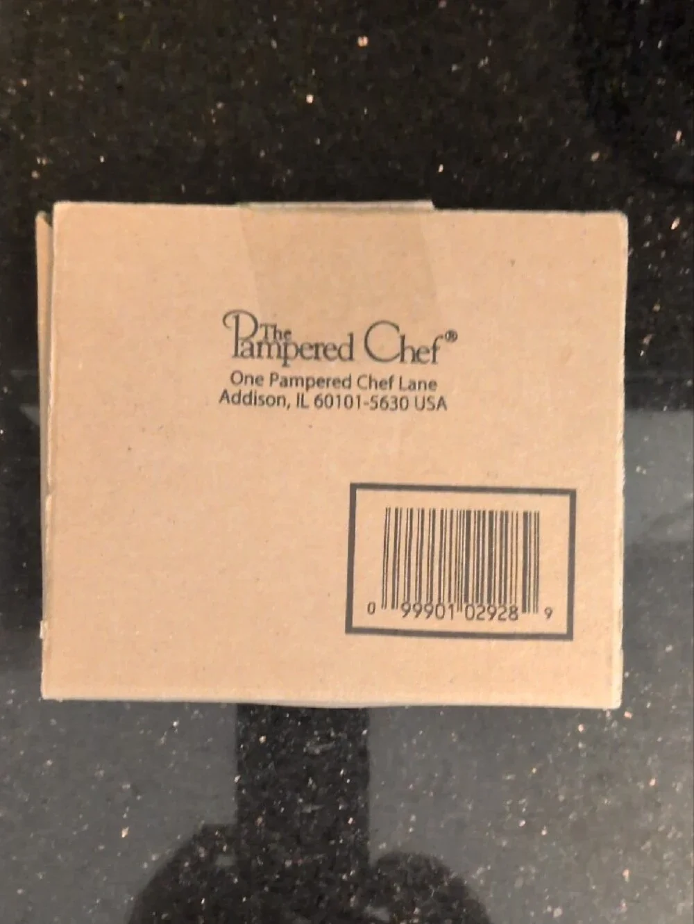 The Pampered Chef Heart-Shaped Winter Wreath Stoneware Mold
